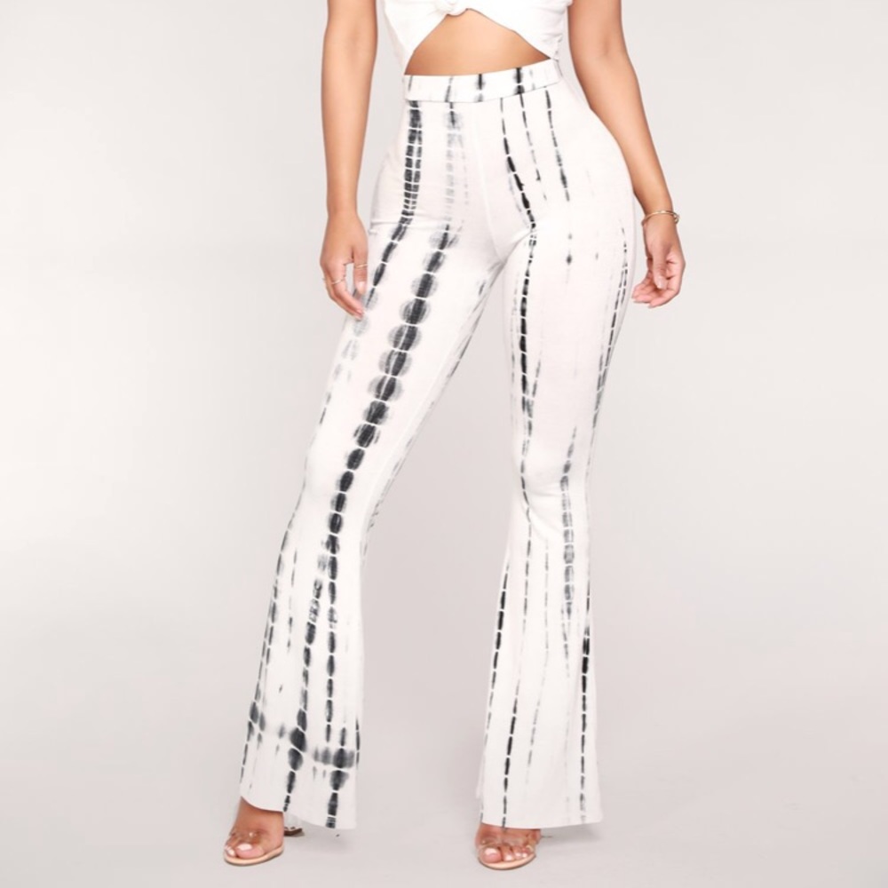 NWOT Tie dye flare pant from Fashion Nova !!